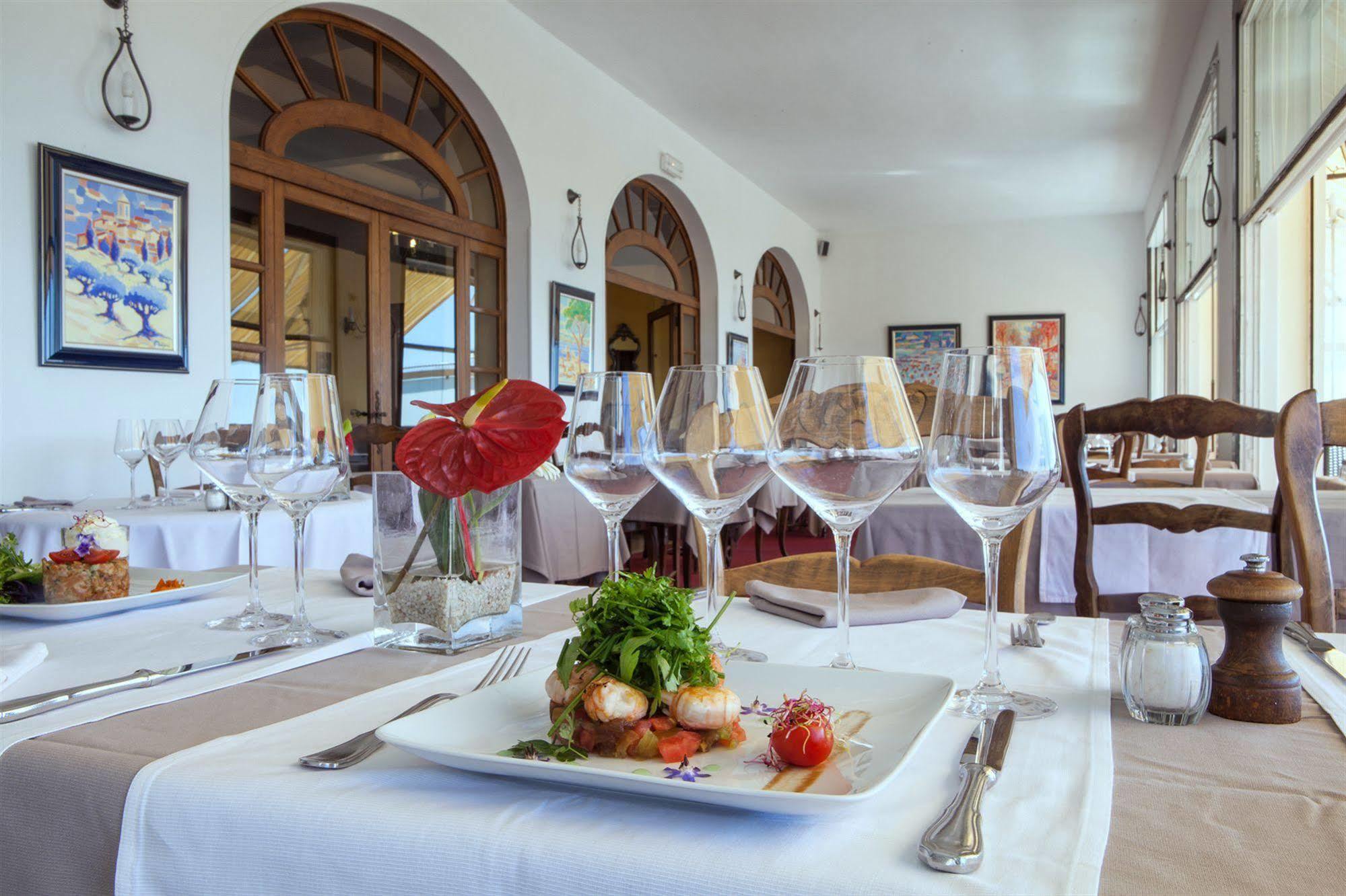 Hotel Provencal Ιέρ Εξωτερικό φωτογραφία